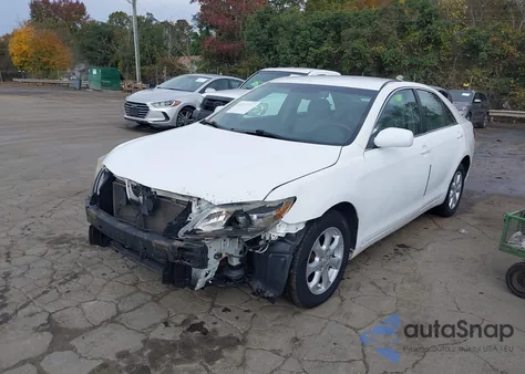 2011 Toyota Camry Le z USA, uszkodzony, nr VIN 4T4BF3EK2BR182901